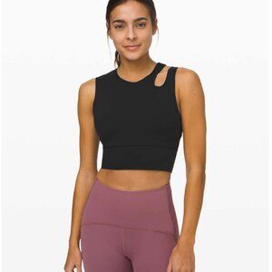 Lululemon x SoulCycle Mastered Motion Cropped Tank in Black (size 6)